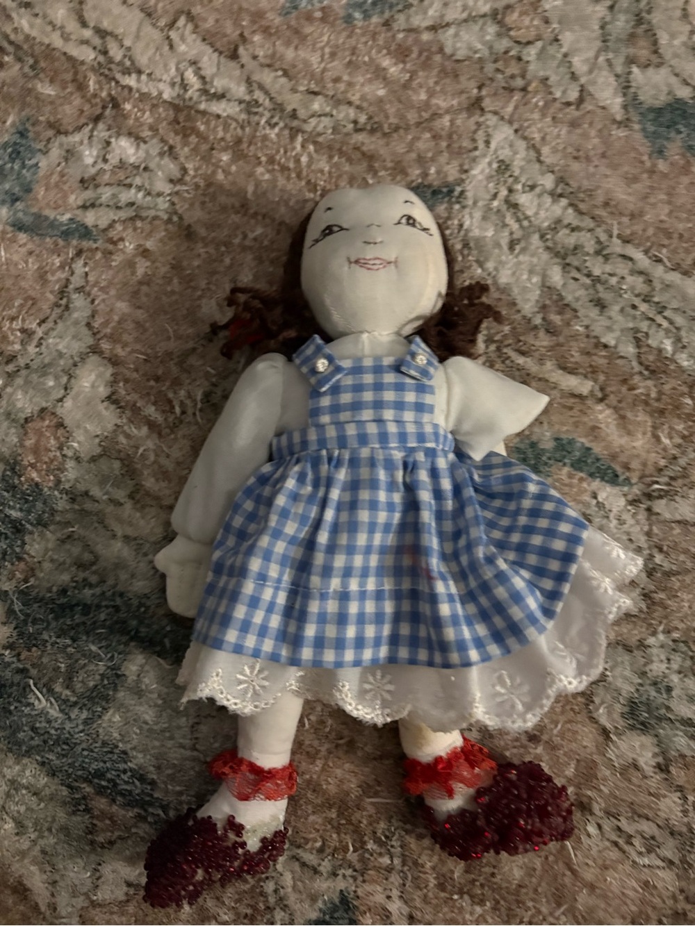 Vintage Wizard of Oz Dorothy Beanie Plush Doll, 10" The Resort, Inc 1999 w/ Tags